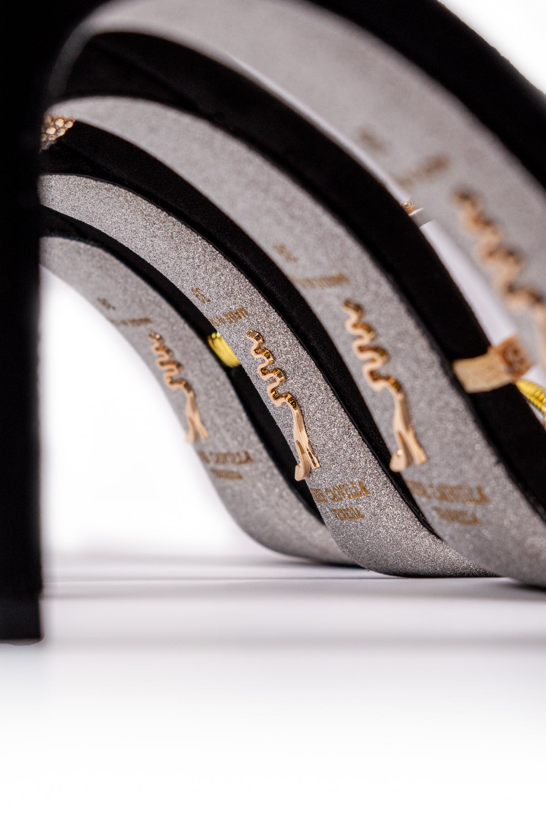 RC Heels Black / Beige Crystals