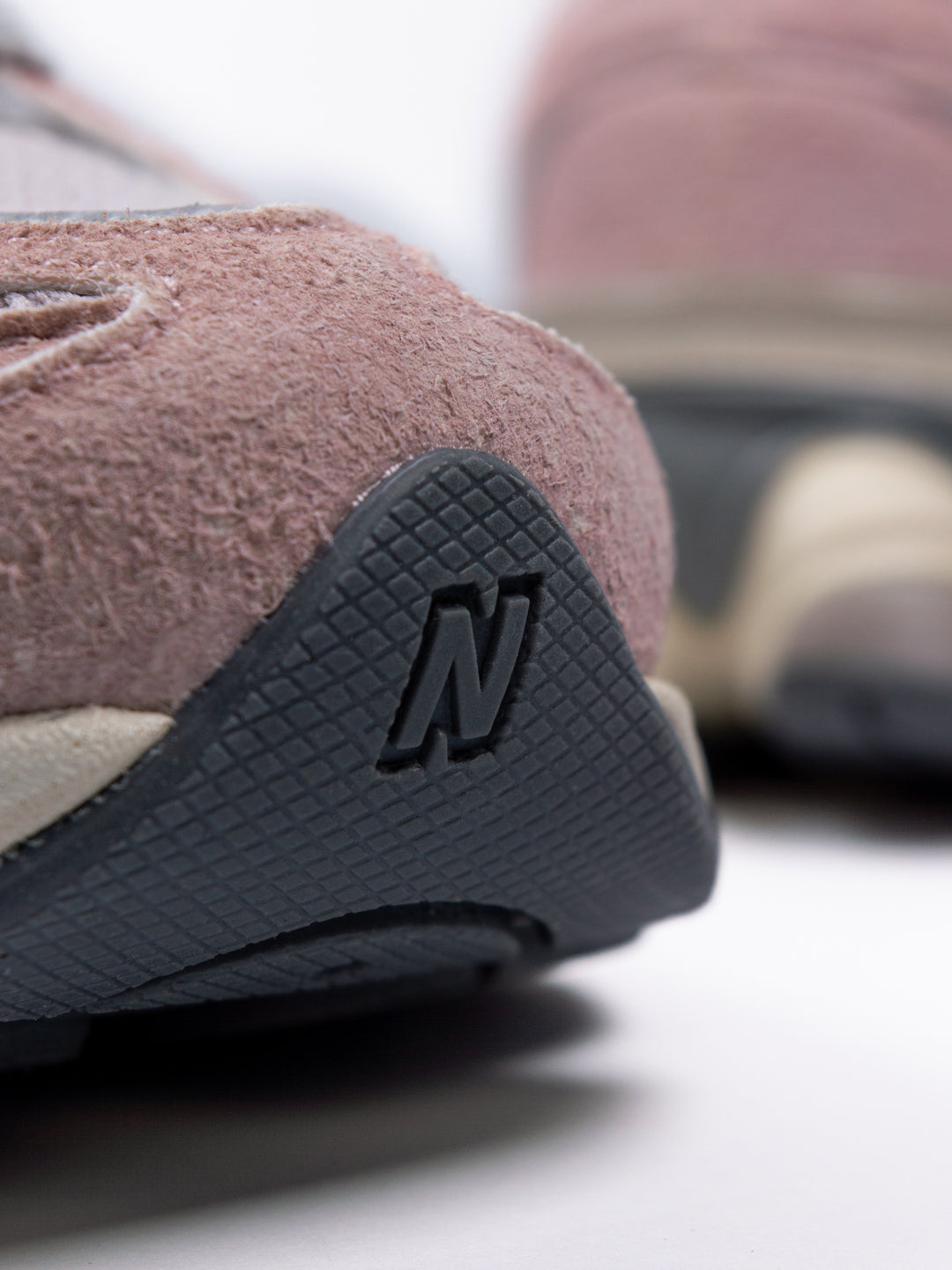 NB Light Pink / Light Beige Sneakers