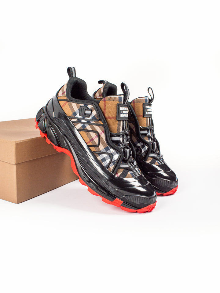 BBRY Sneakers / Red Bottom