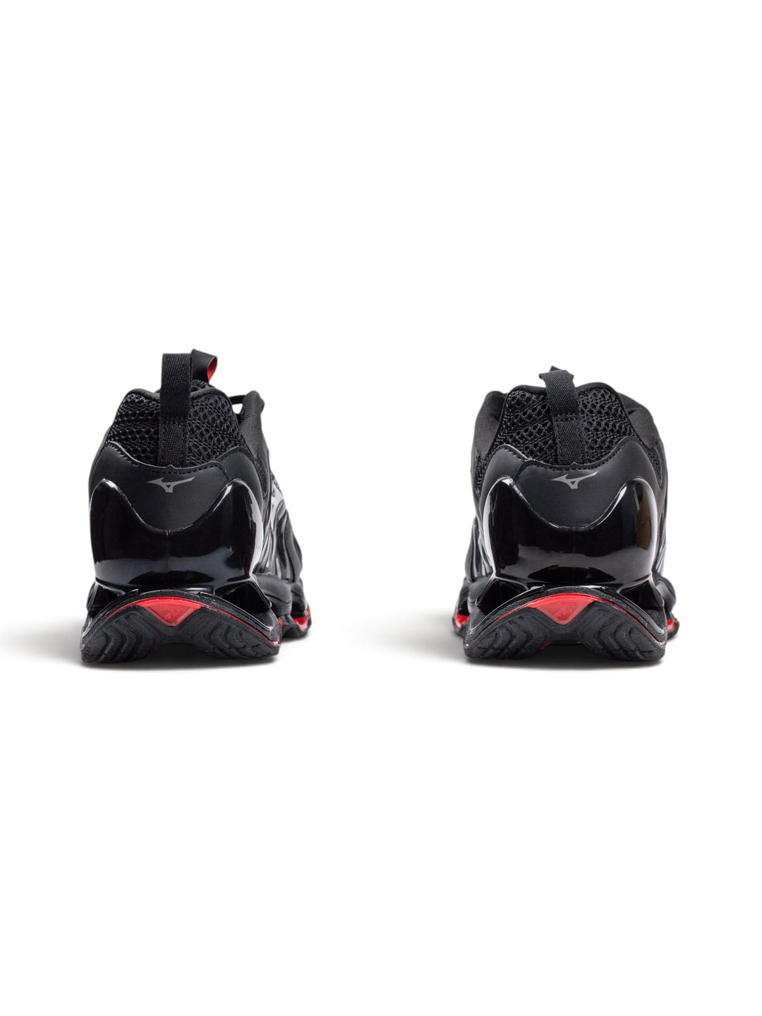 MZN Black / Red Sneakers