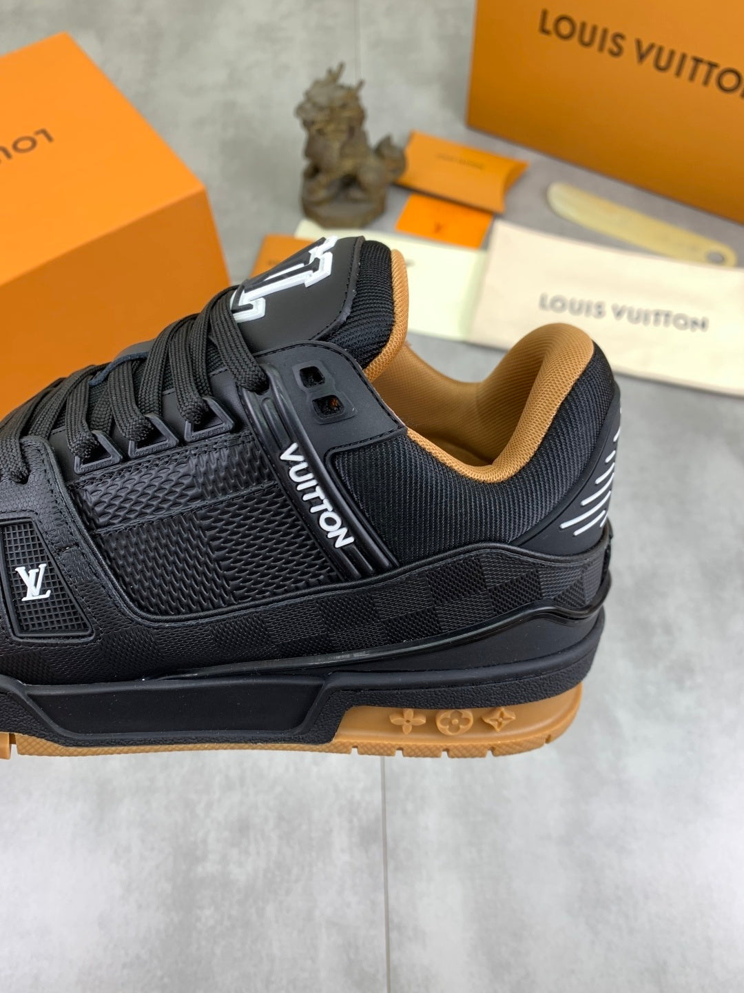 Sneaker LV Trainer