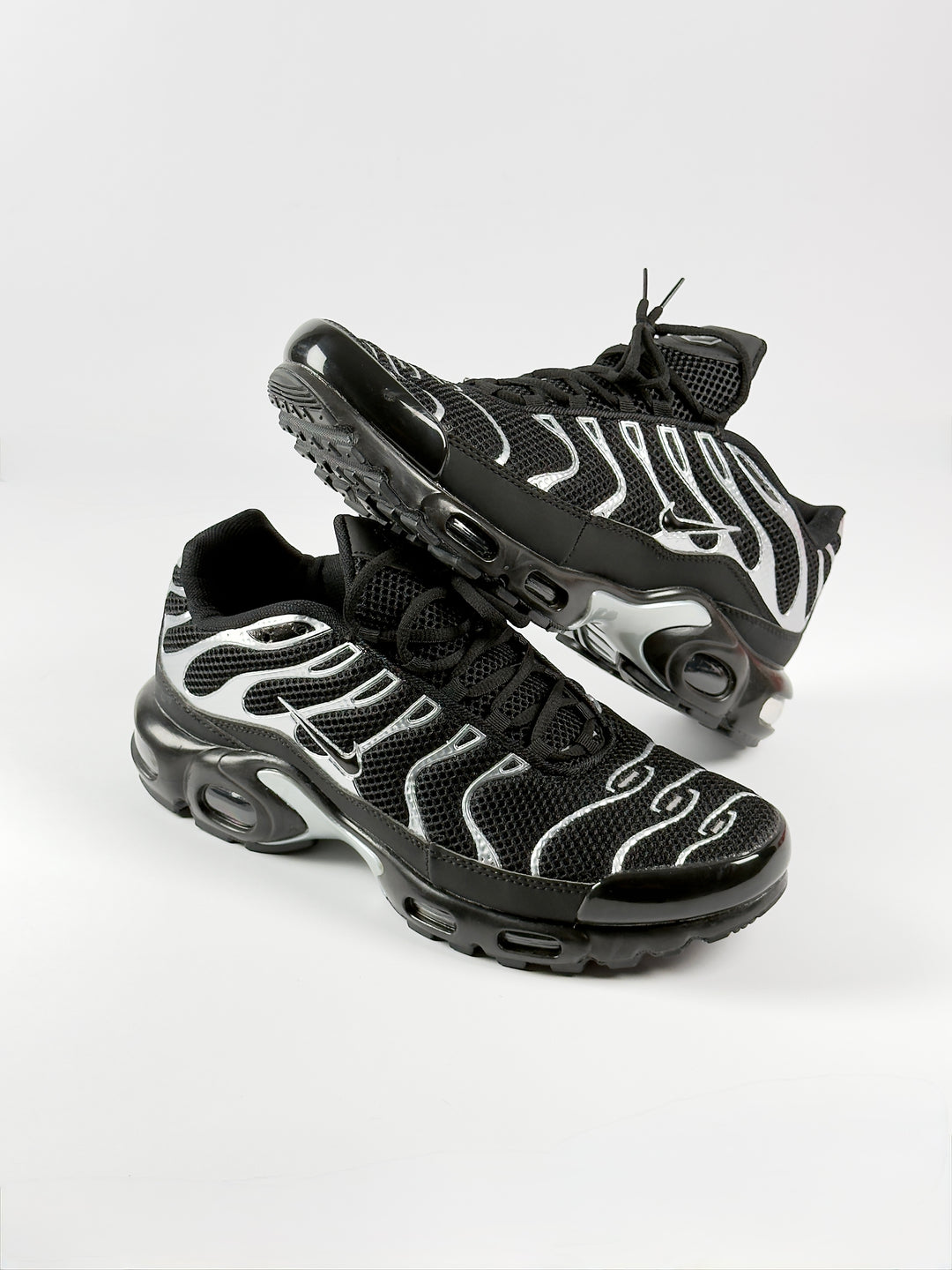 Nike Black / Swarovski
