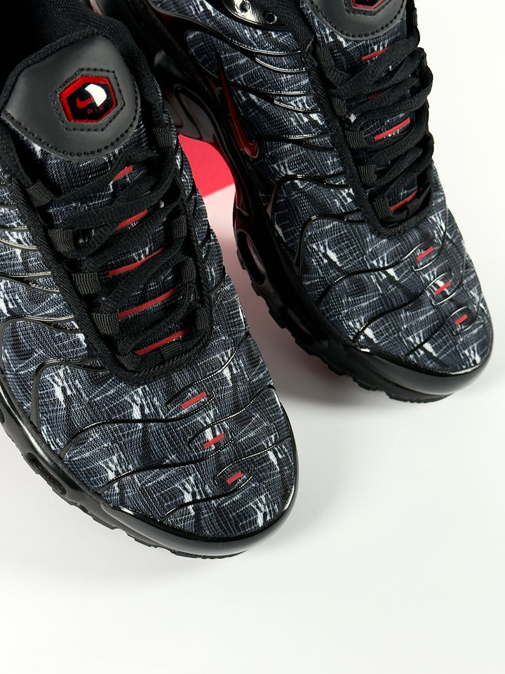 Nike Air Max Plus Black University Red