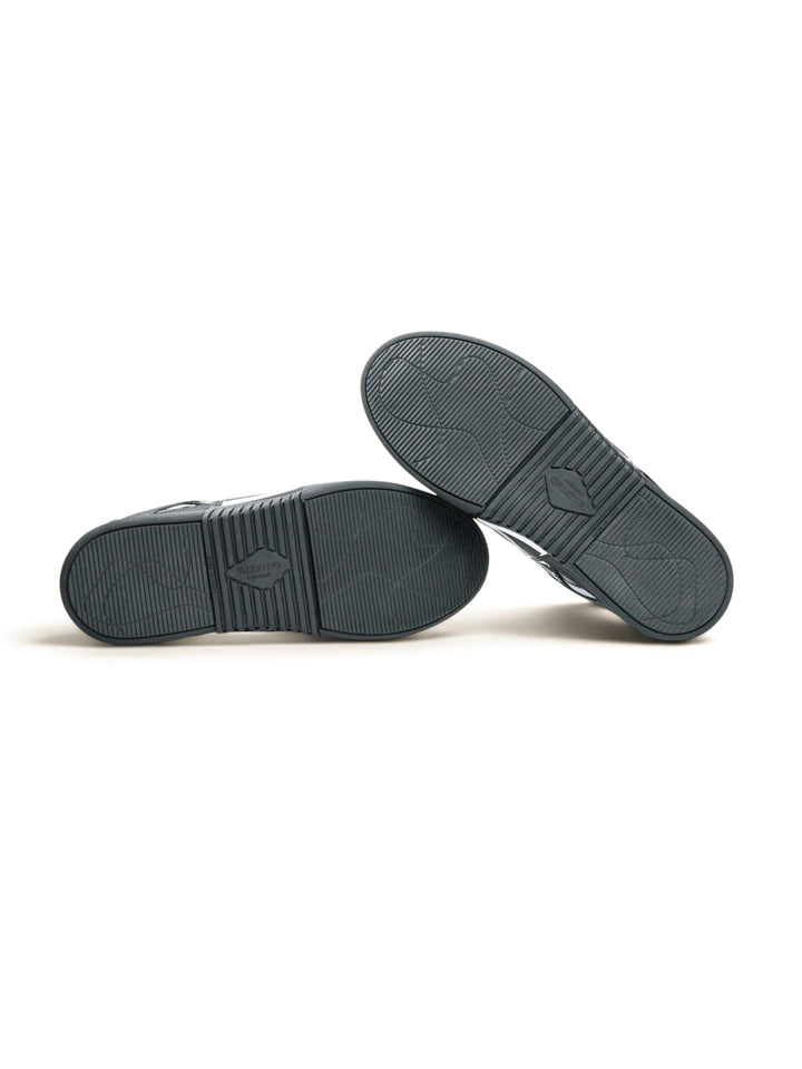VLTN Low-Top Sneaker Black / Black