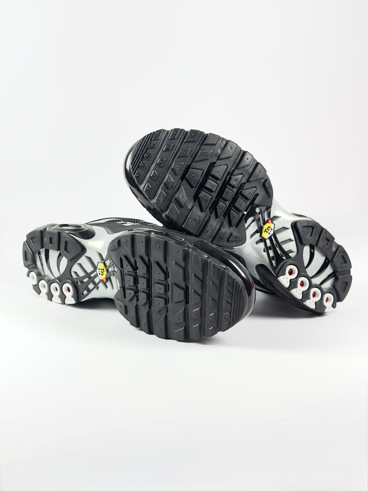 Nike Black / Swarovski