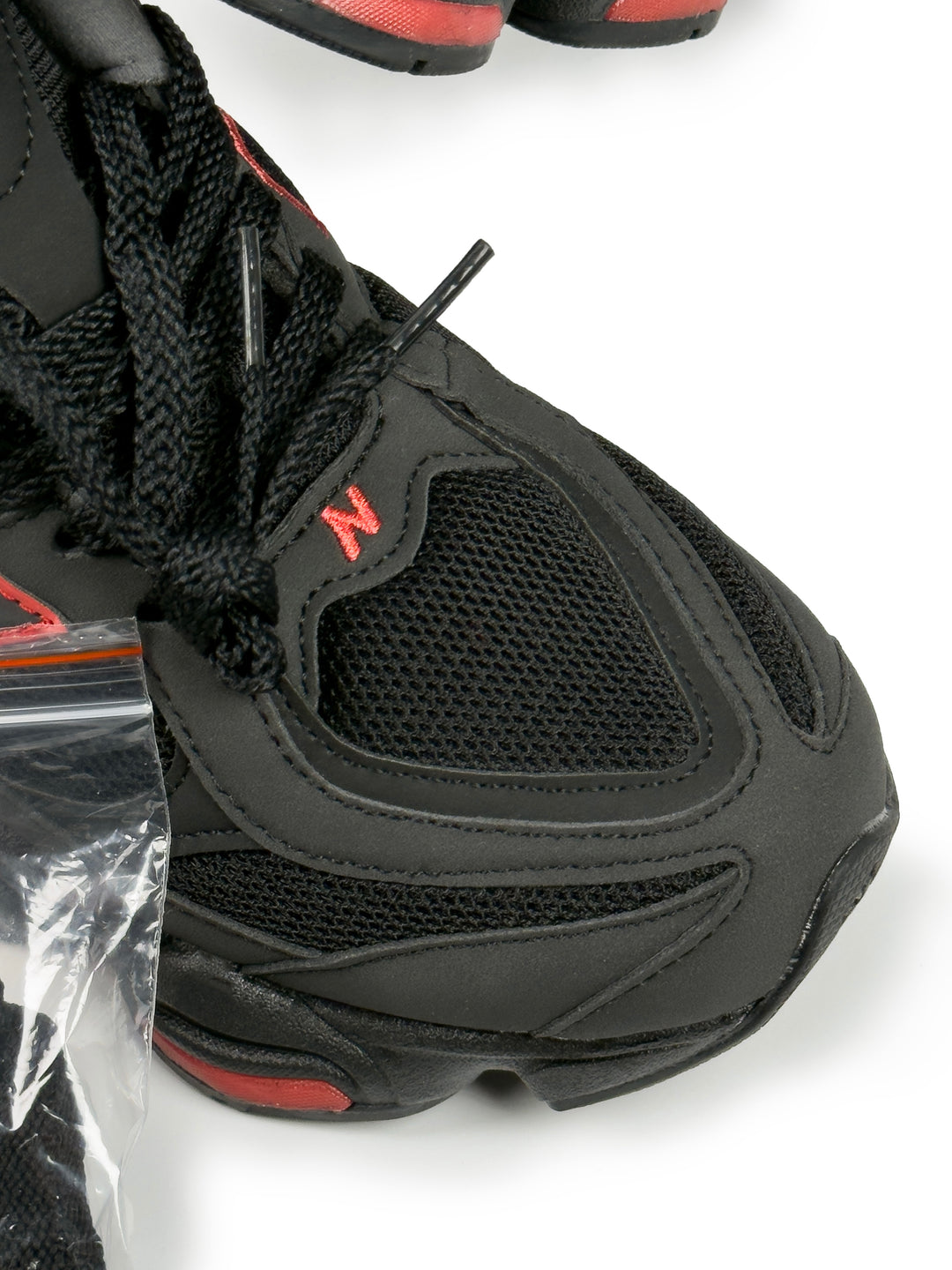 NB Black / Red