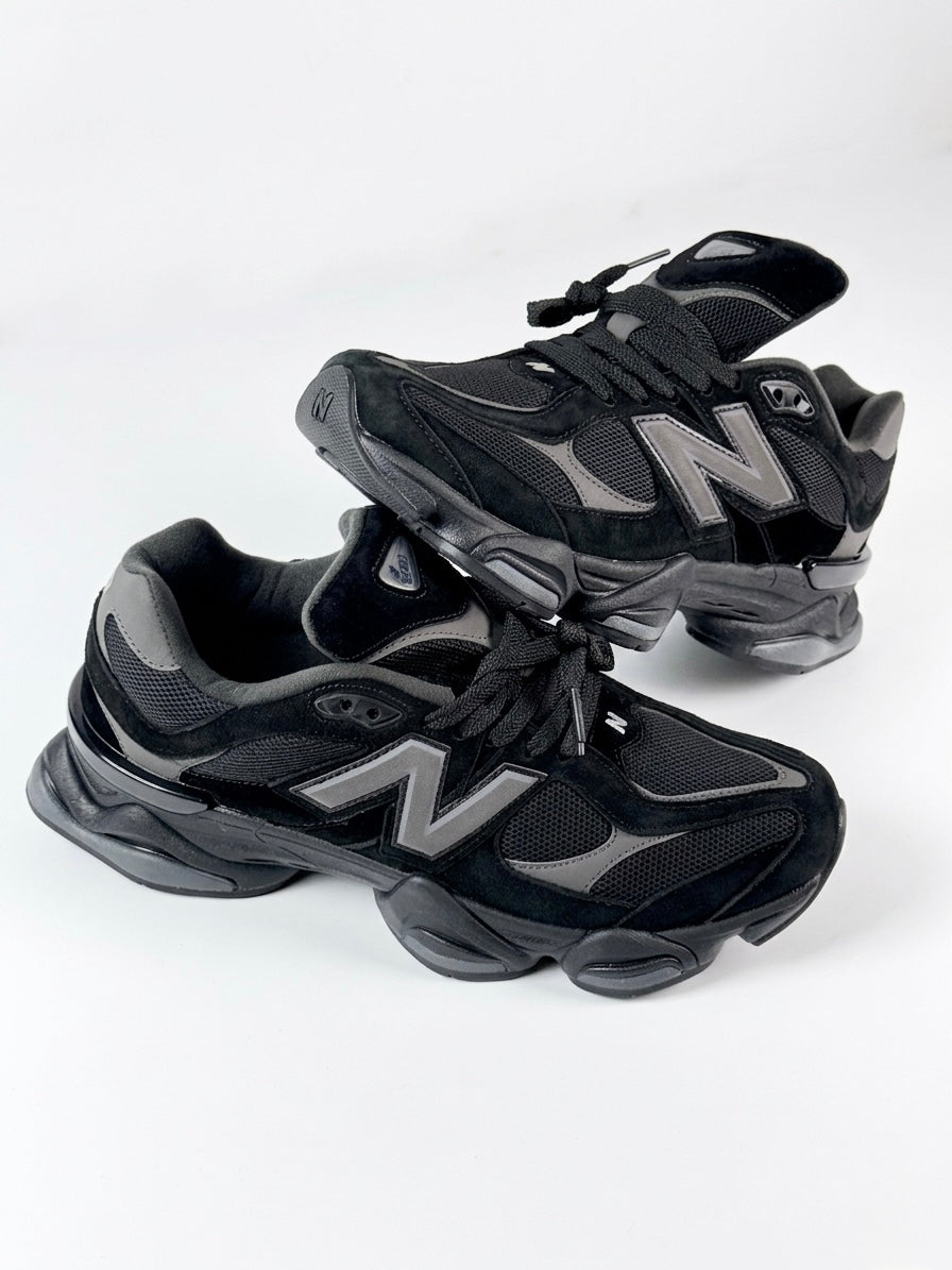NB Black ( Reflective ) Velour