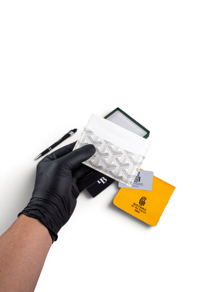 GYRD CardHolder White
