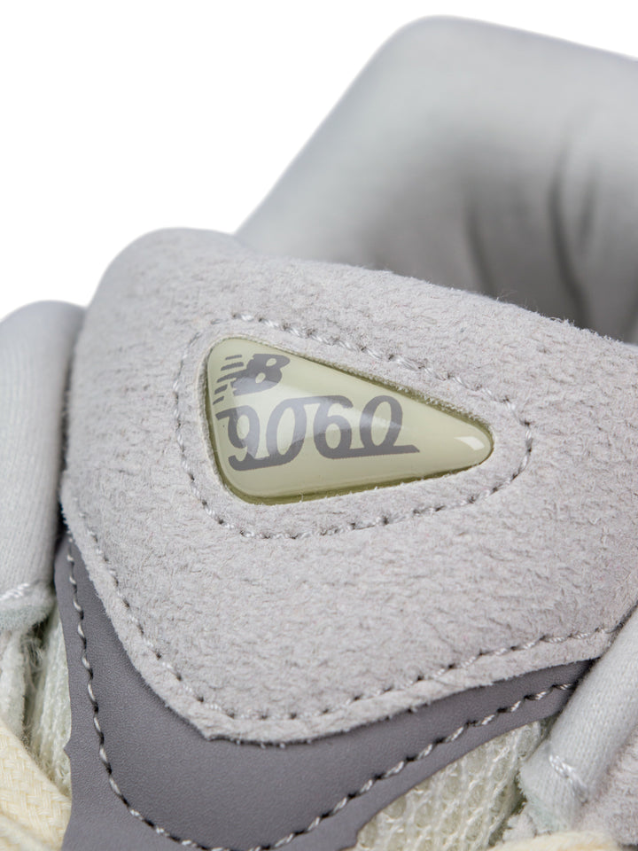 NB Light / Beige Sneakers