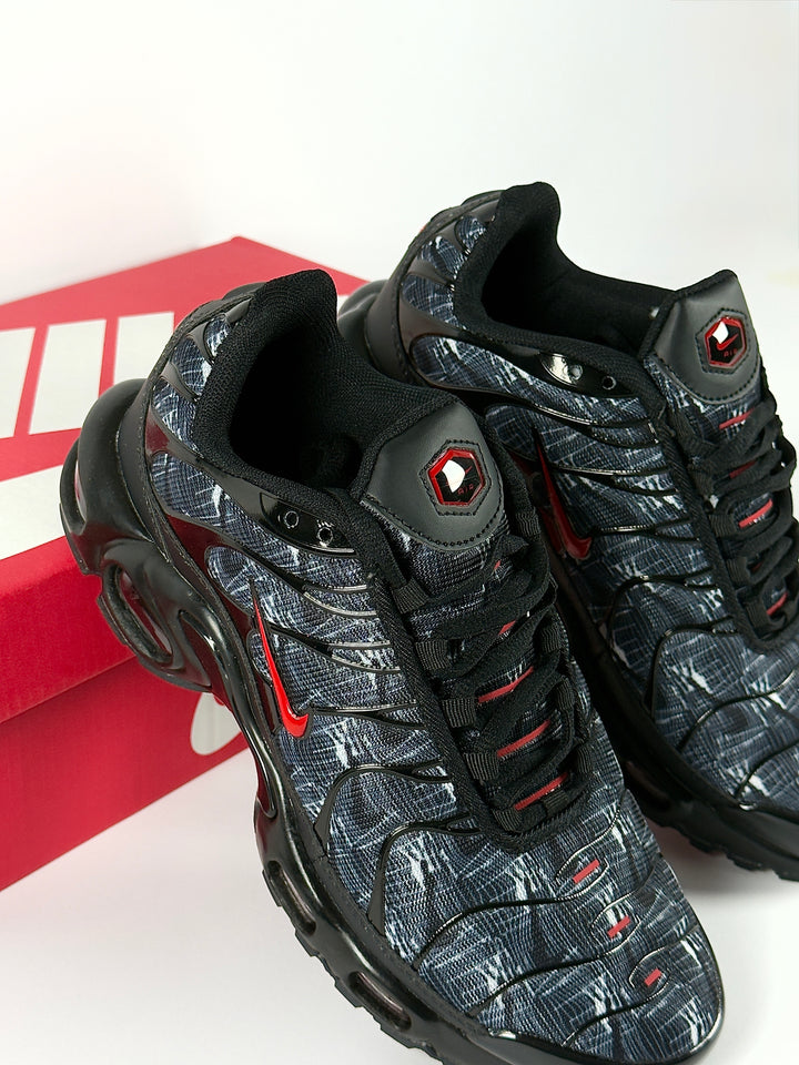Nike Air Max Plus Black University Red
