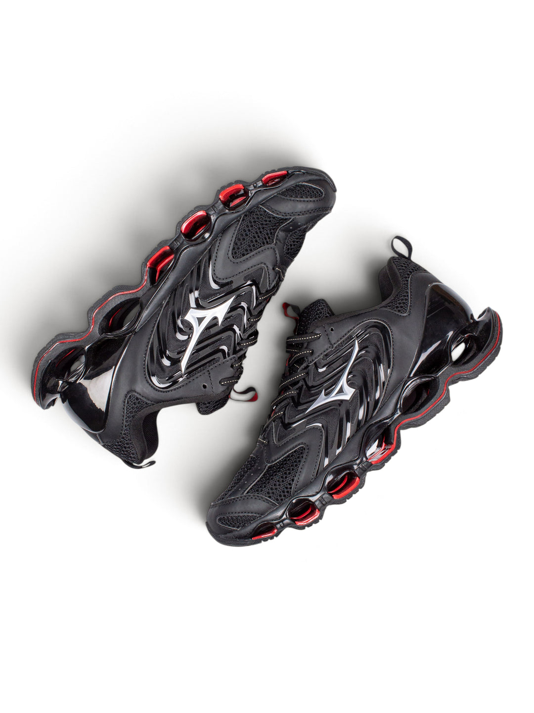 MZN Black / Red Sneakers