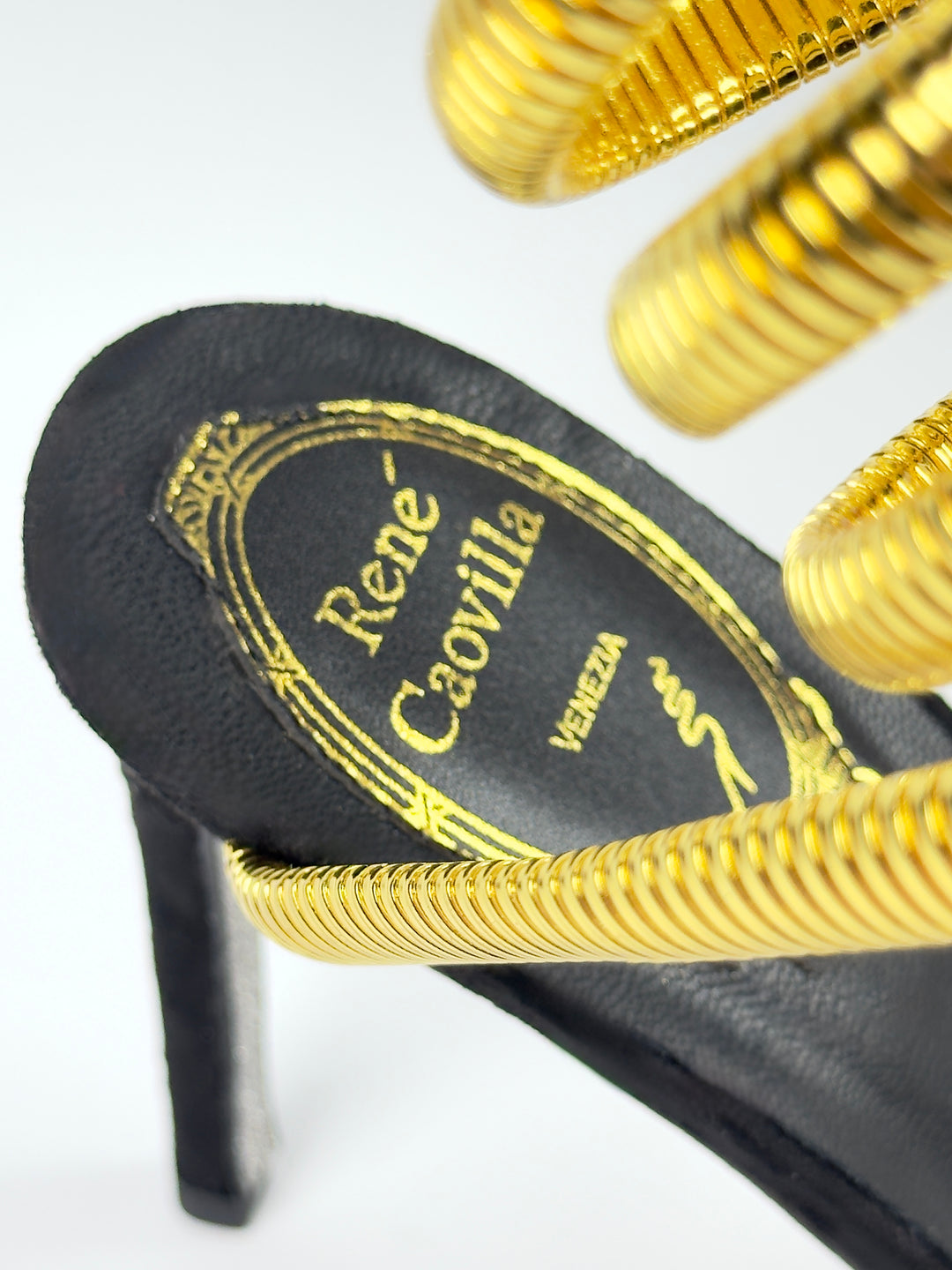 RC Heels Black / Golden
