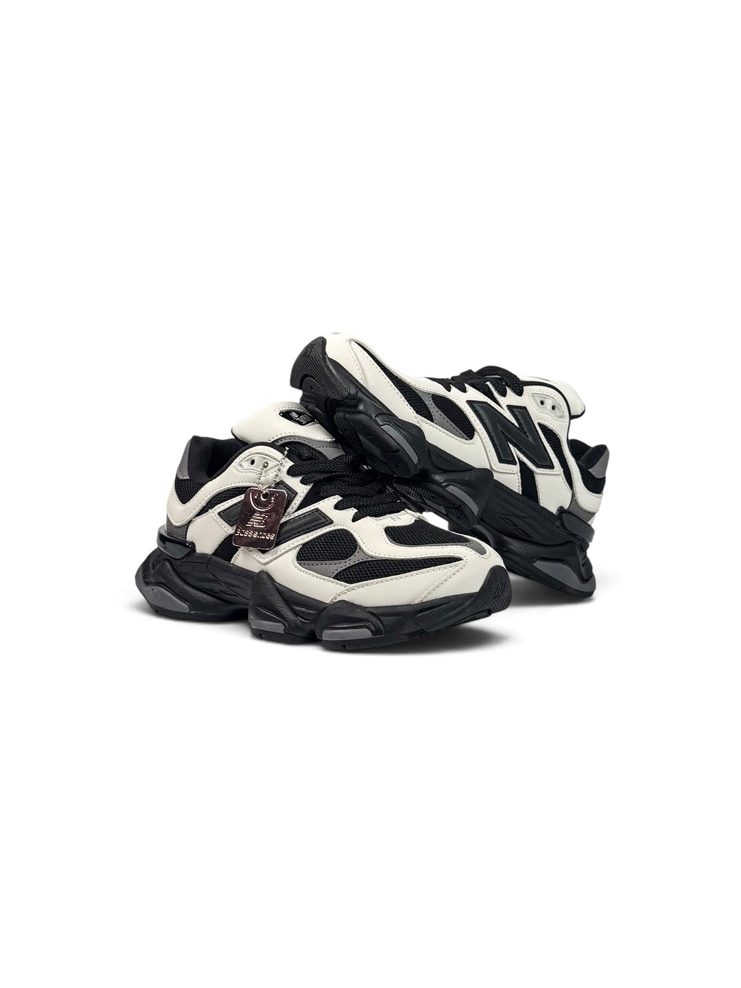 NB Black / White Accent