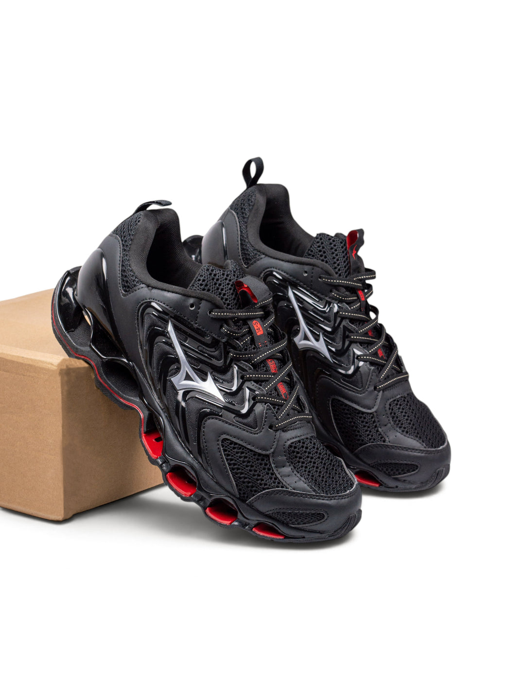 MZN Black / Red Sneakers