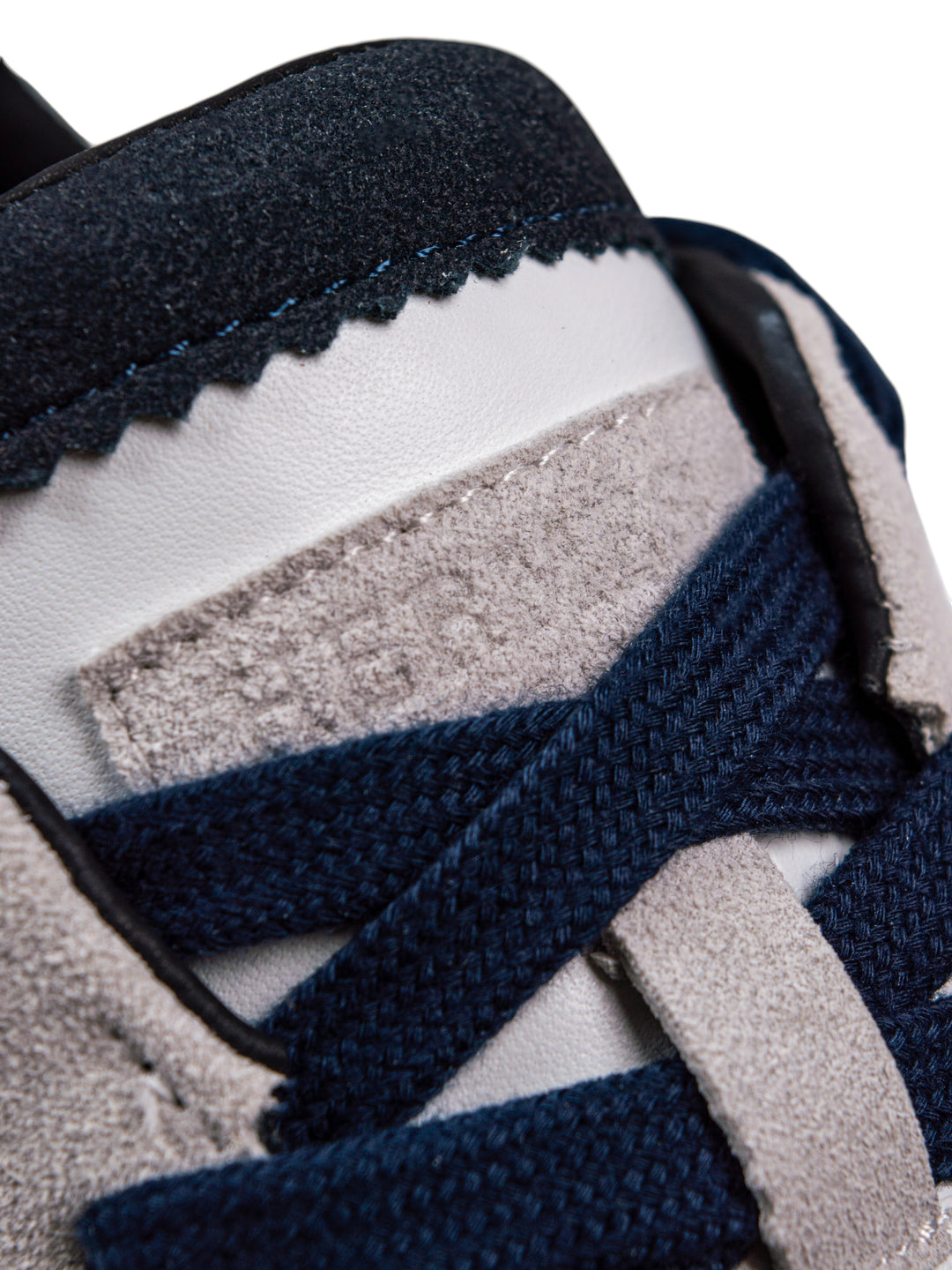 HRMS Sneaker  White / Black / Dark Blue Accent