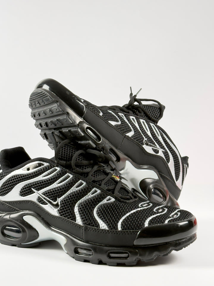 Nike Black / Swarovski
