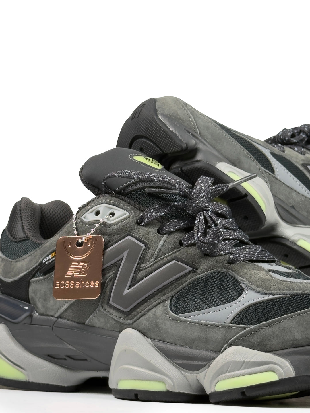 NB Collaboration Black / Green