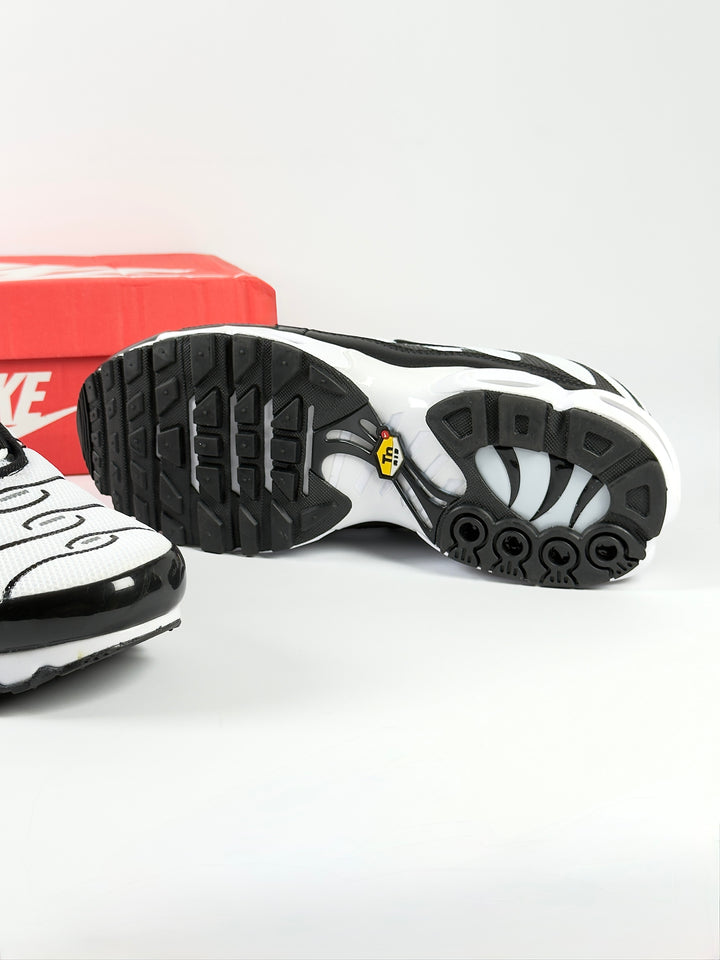 Nike AirMax Plus White/Black