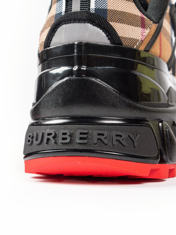 BBRY Sneakers / Red Bottom