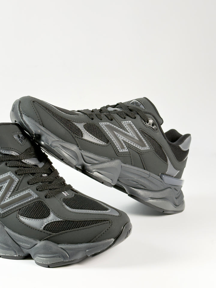 NB Black ( Reflective )