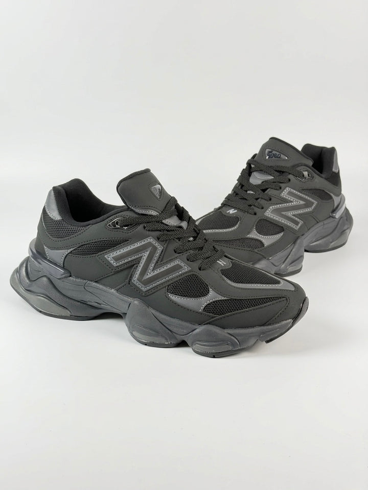 NB Black ( Reflective )
