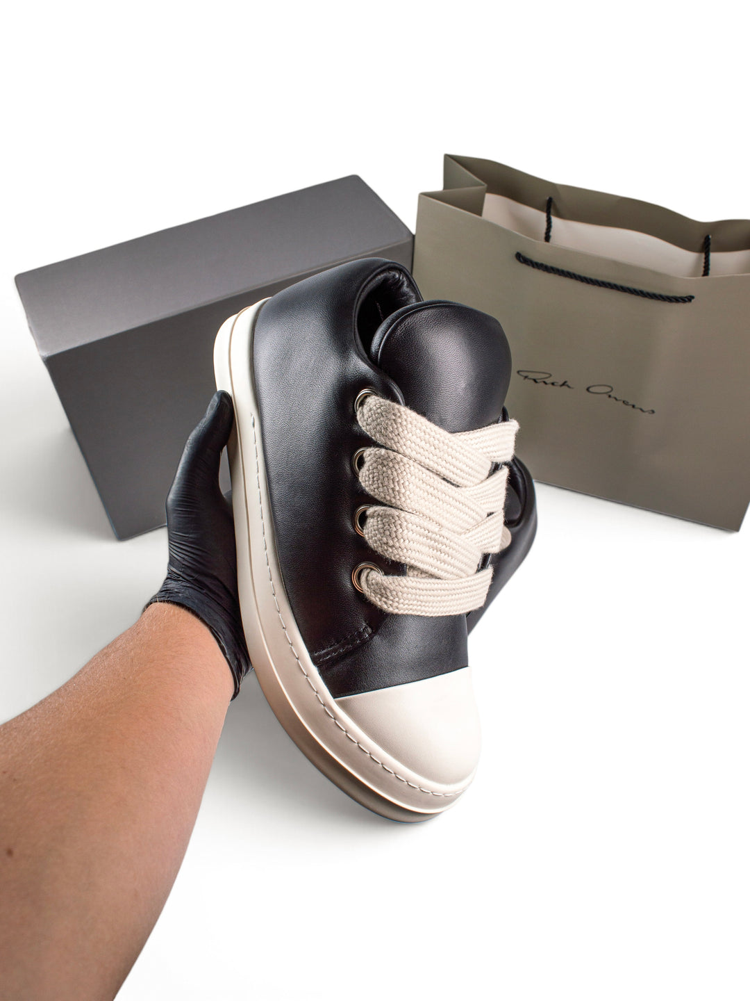 RO Jumbo Black / White Sneakers
