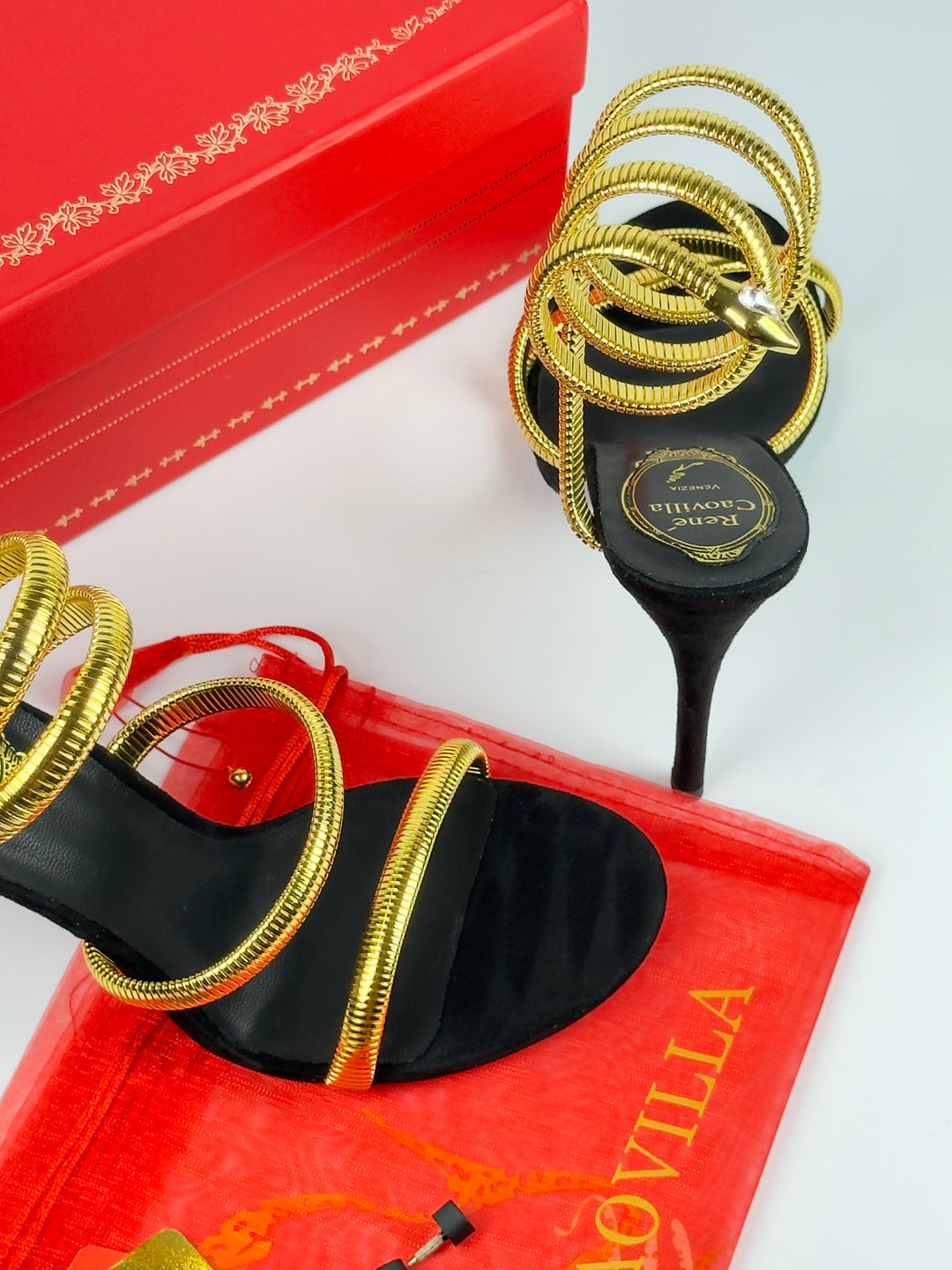 RC Heels Black / Golden