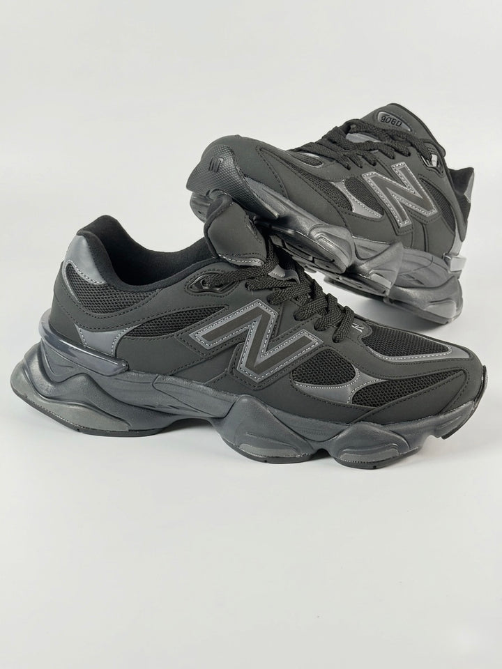 NB Black ( Reflective )