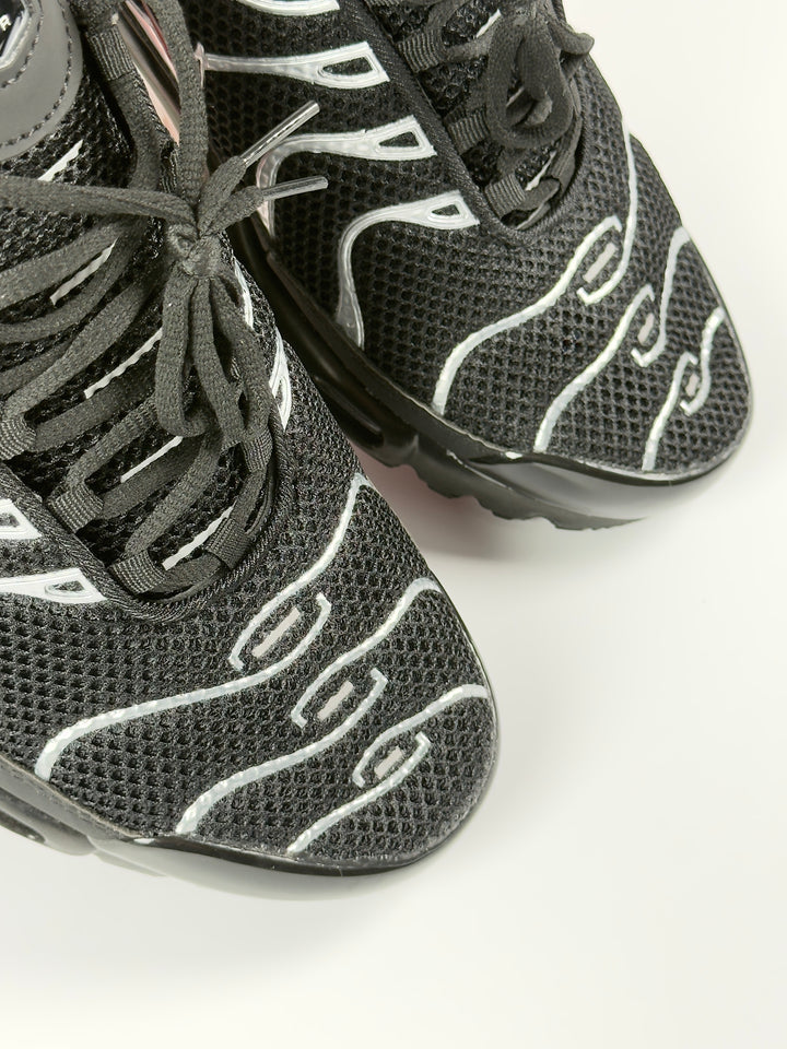 Nike Black / Swarovski