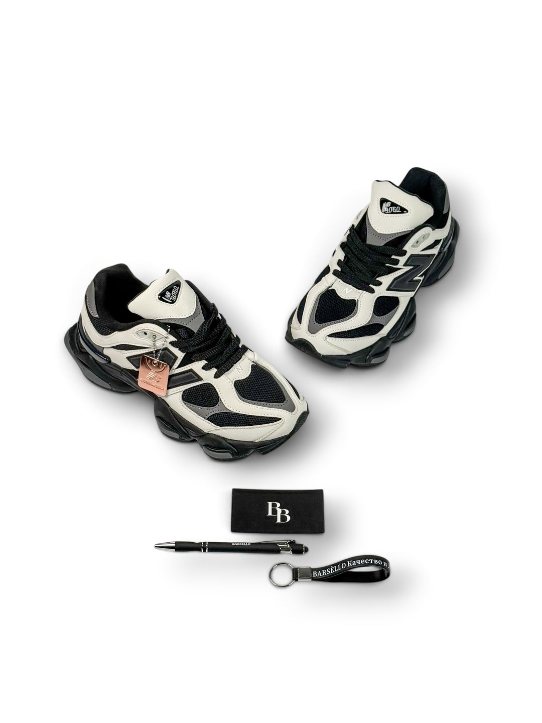 NB Black / White Accent