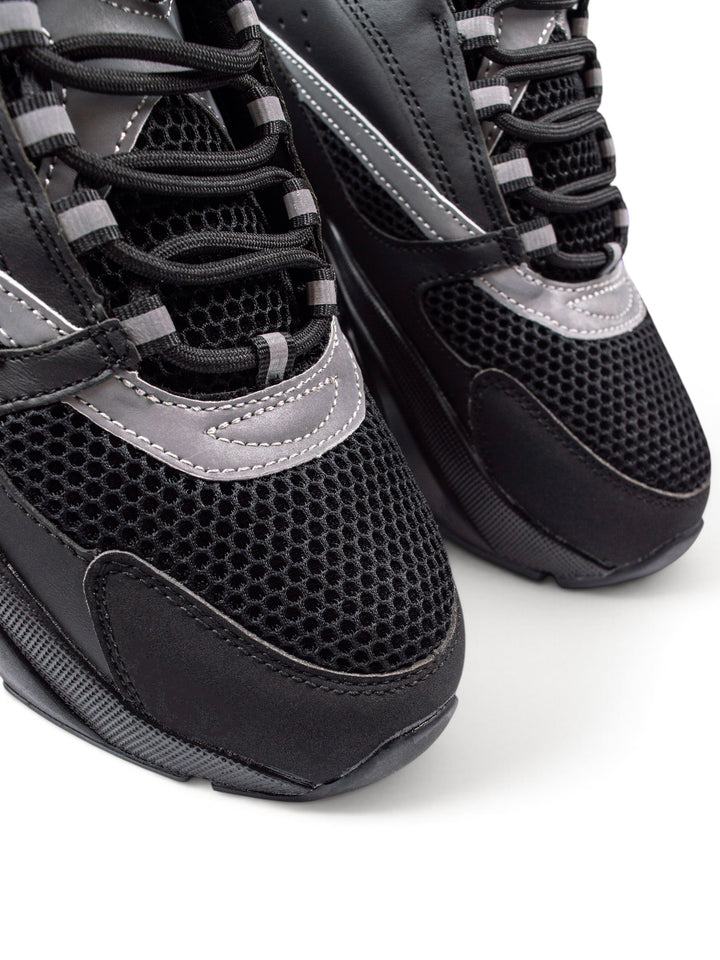 CD B22 Triple Black (Reflective)