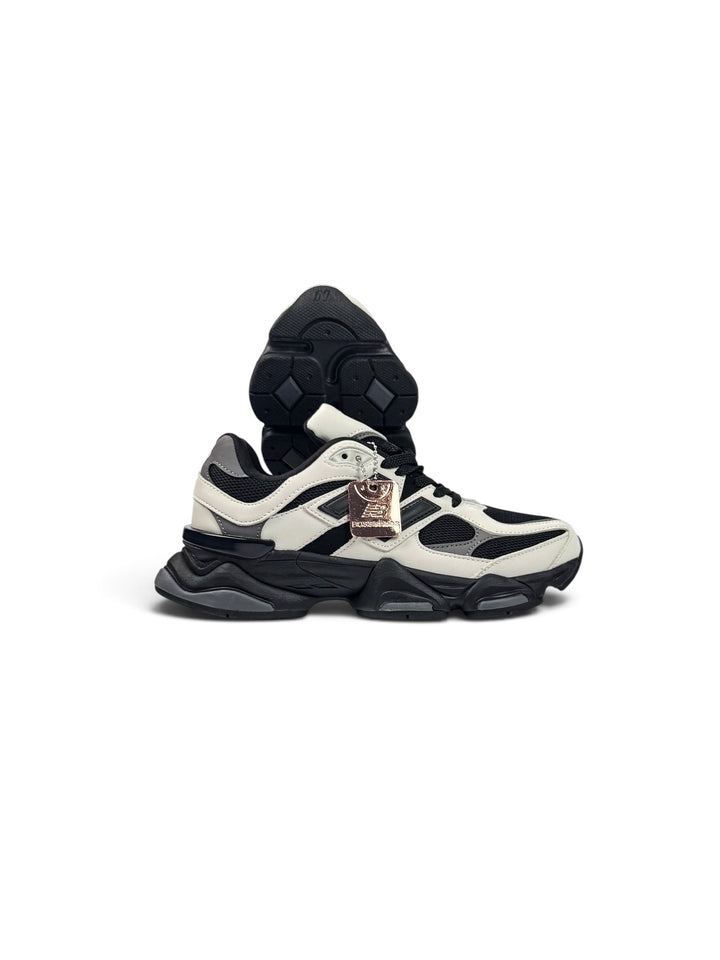 NB Black / White Accent