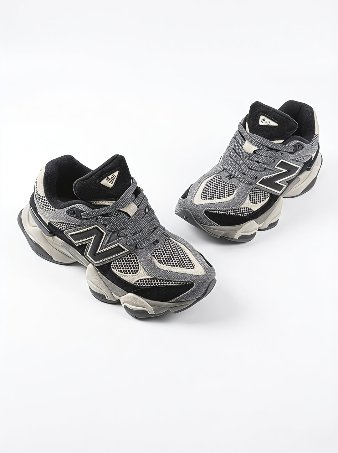 NB Black / Grey / White