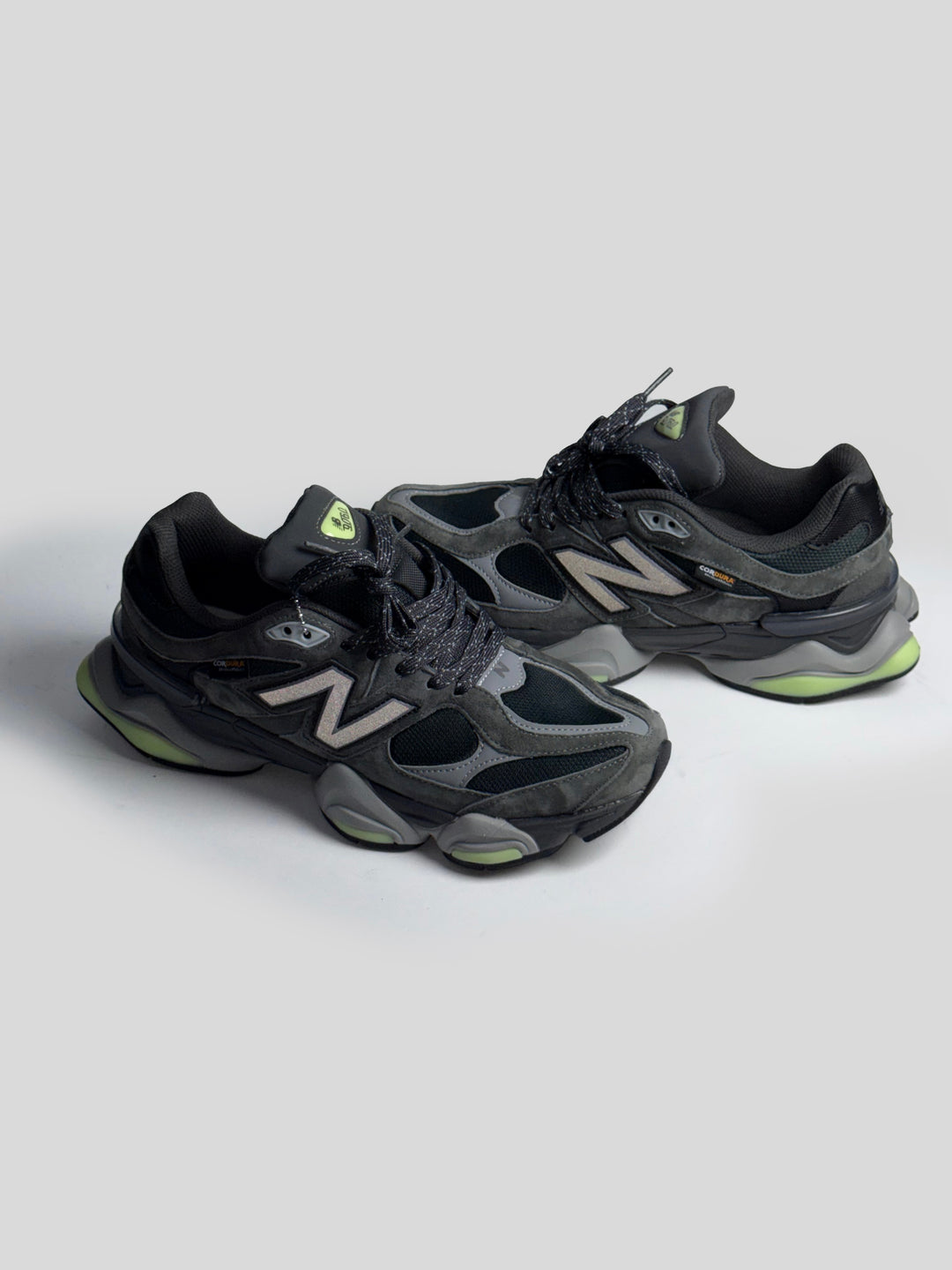 NB Collaboration Black / Green