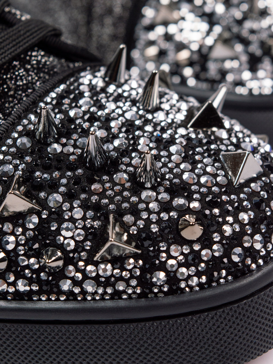 Loubs Sneaker Sparkly Spikes