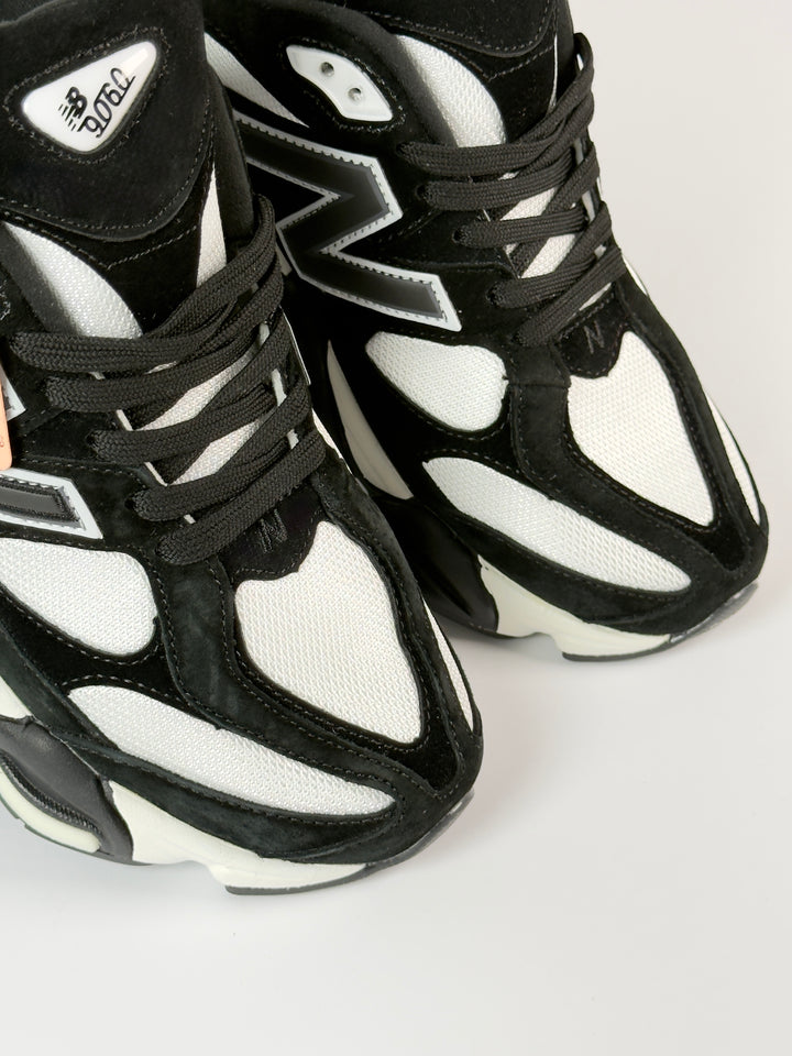 NB Colab Black/White Velour