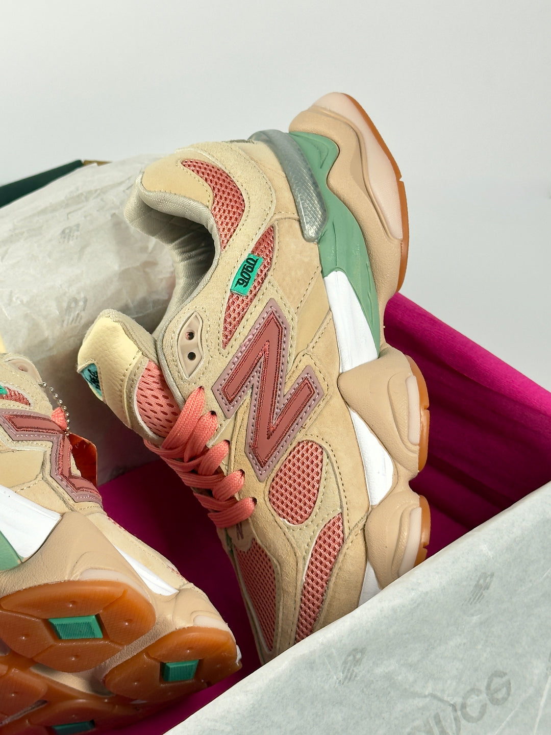 NB Colaboration Pink / Green / Beige