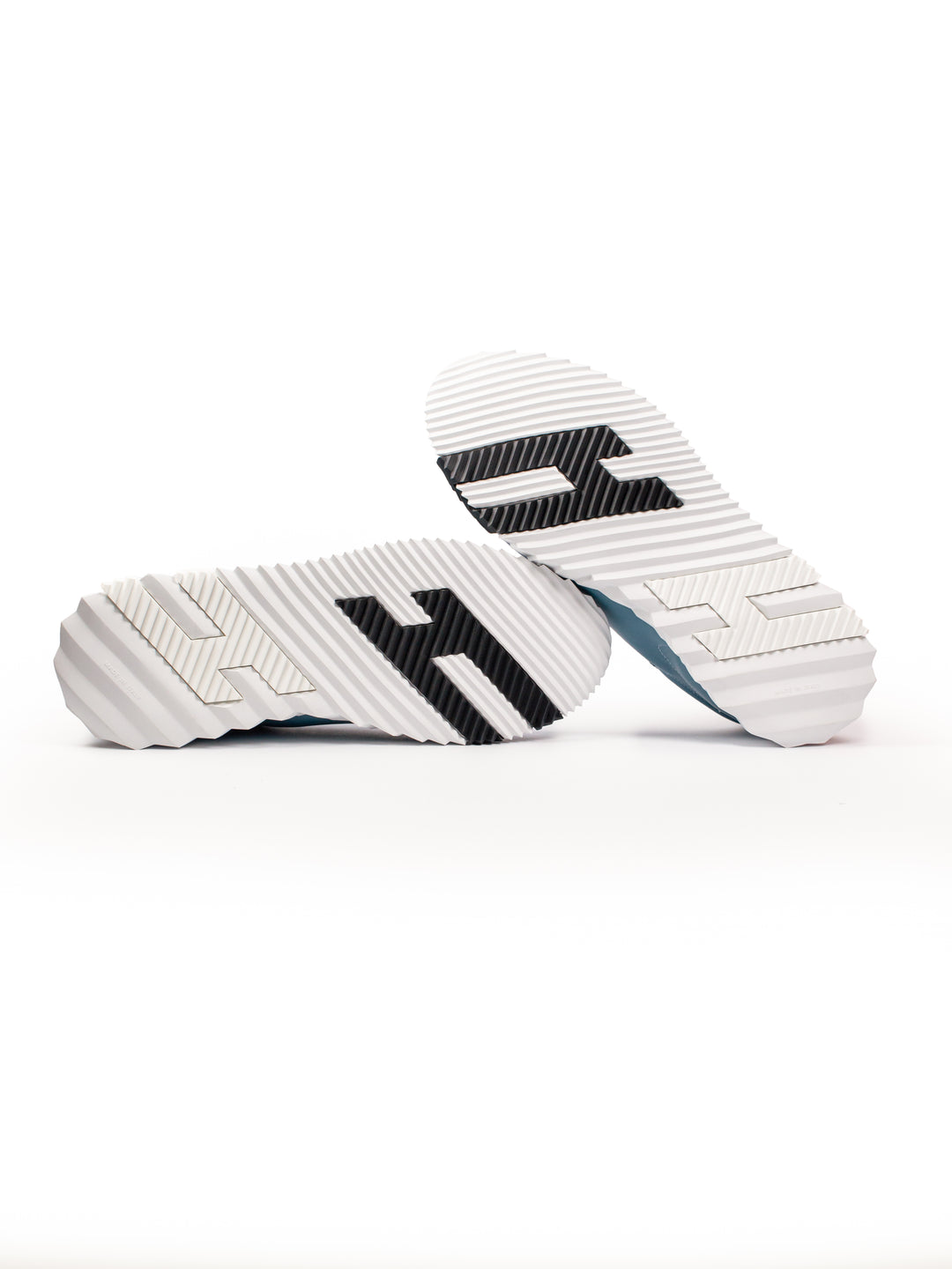 HRMS Sneaker Blue / White Accent
