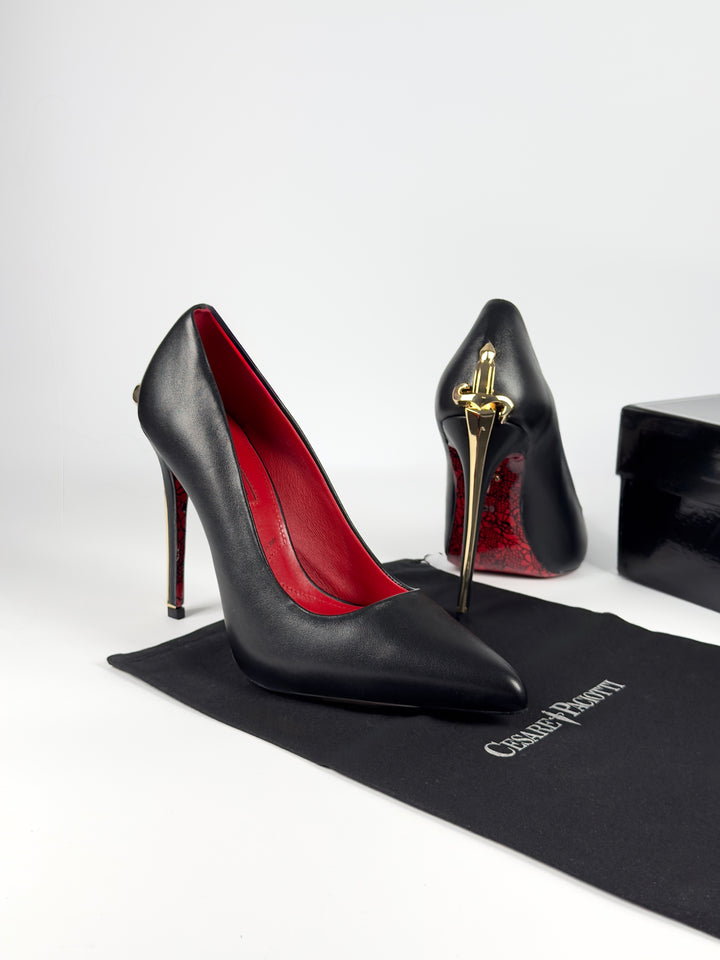 CP Golden Closed Heels