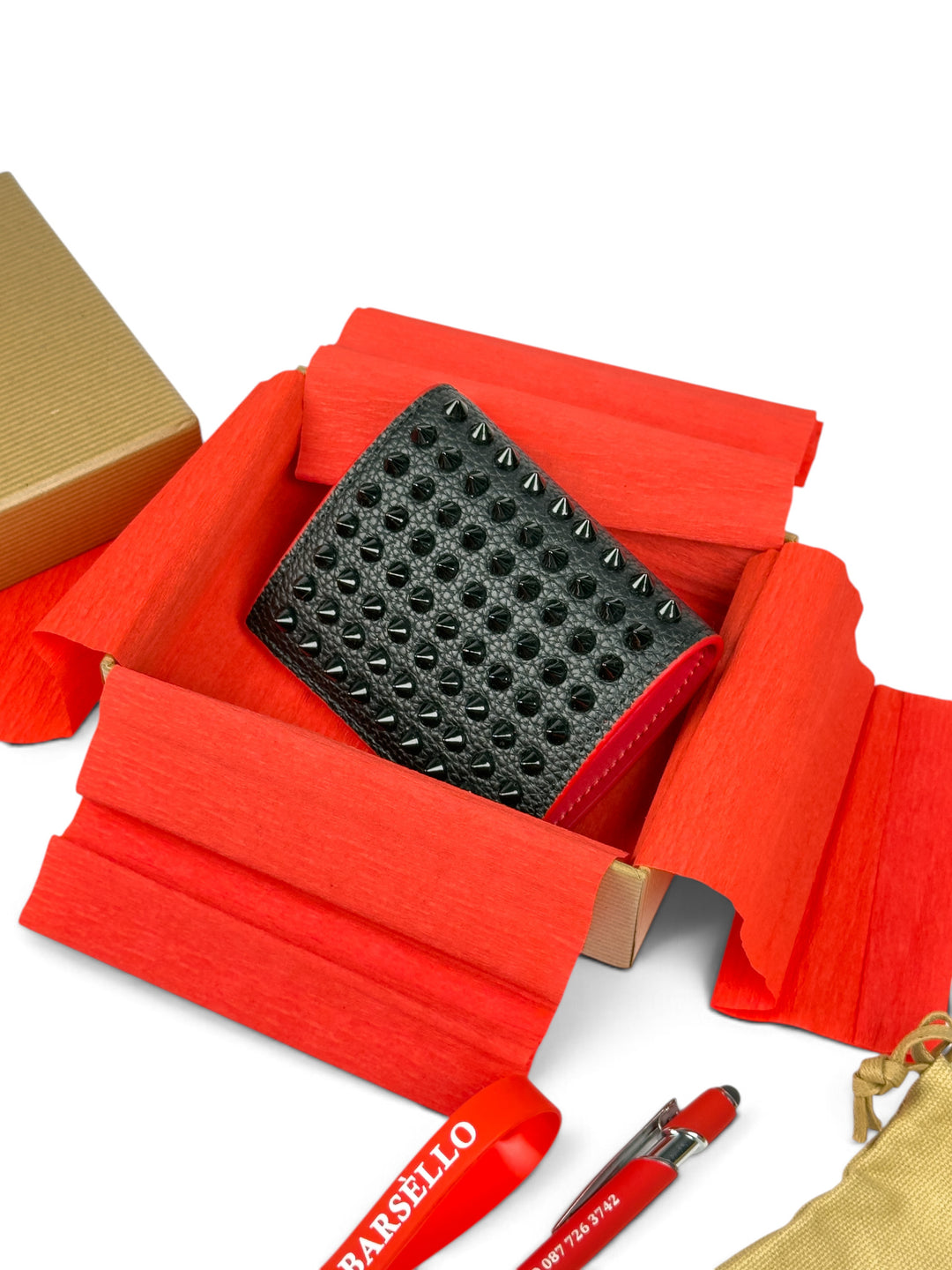 Loub Spikes Wallet ( Grained Calfskin )