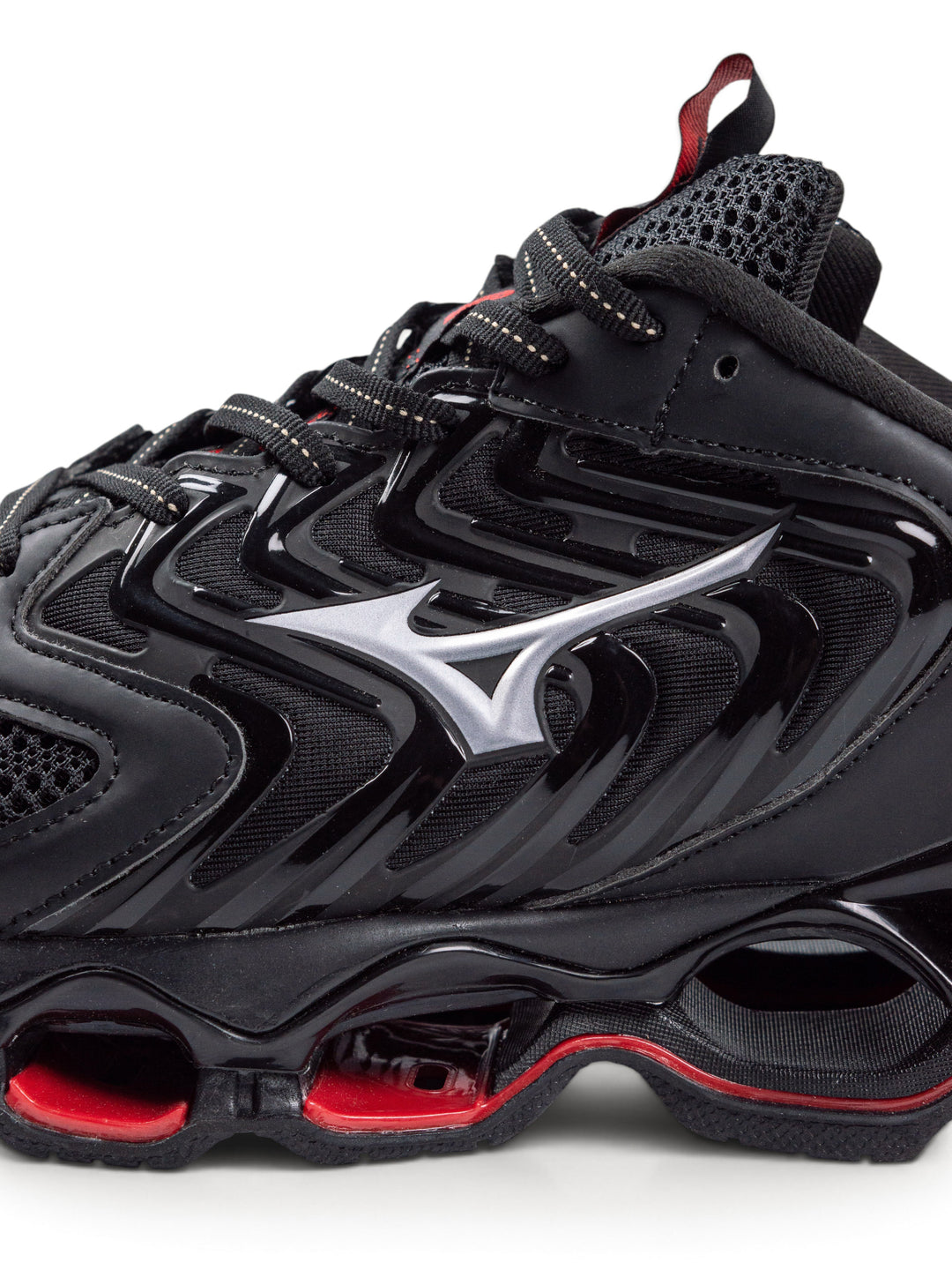 MZN Black / Red Sneakers