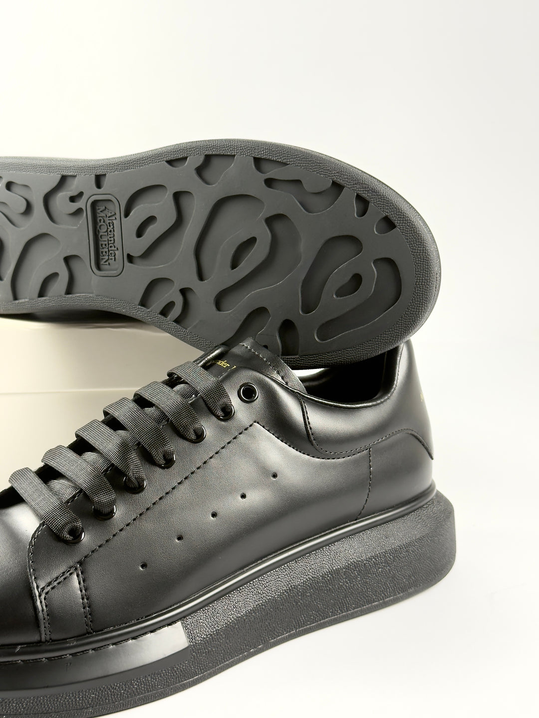 MQ Triple Black
