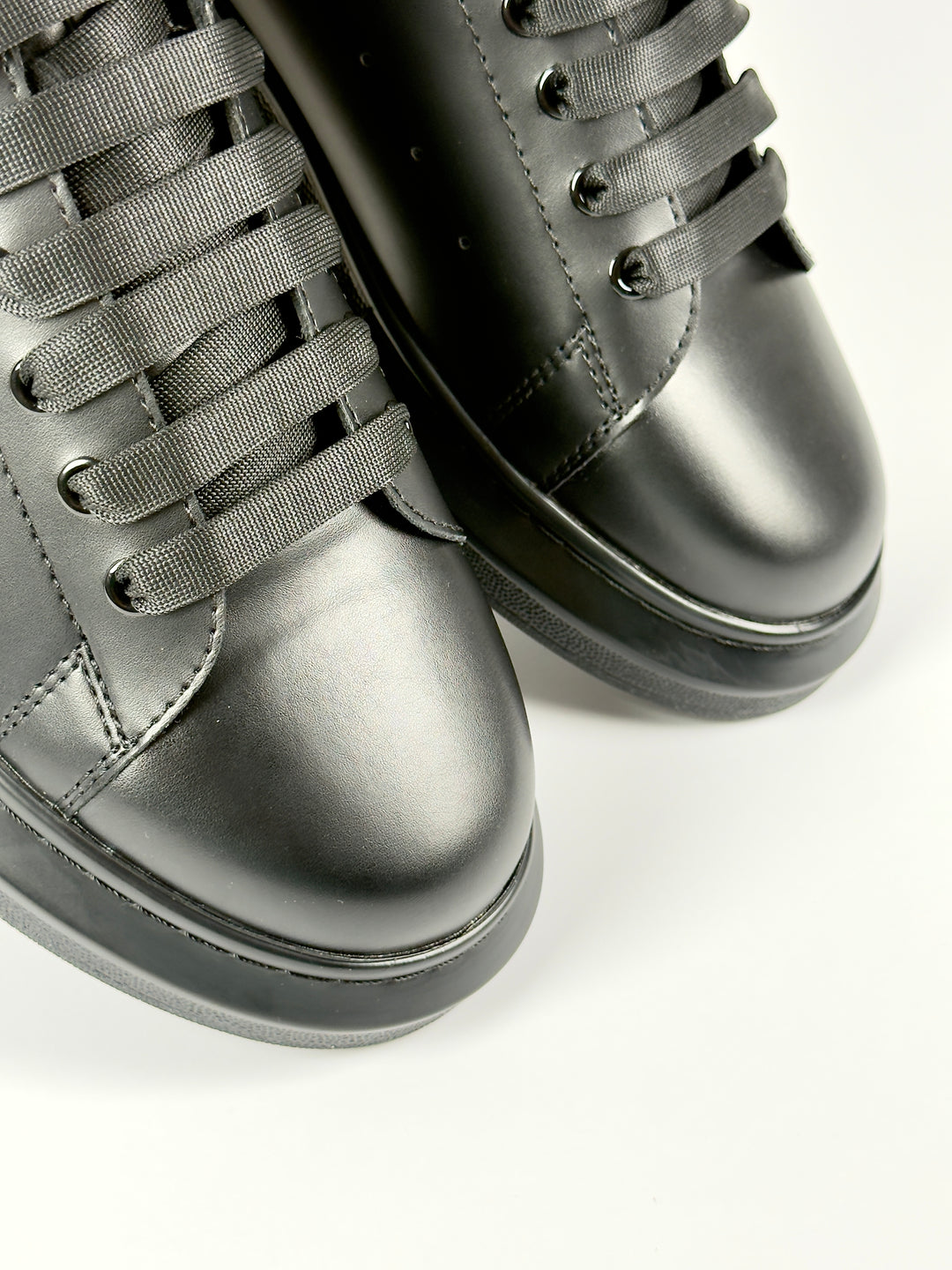 MQ Triple Black