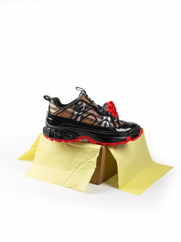 BBRY Sneakers / Red Bottom