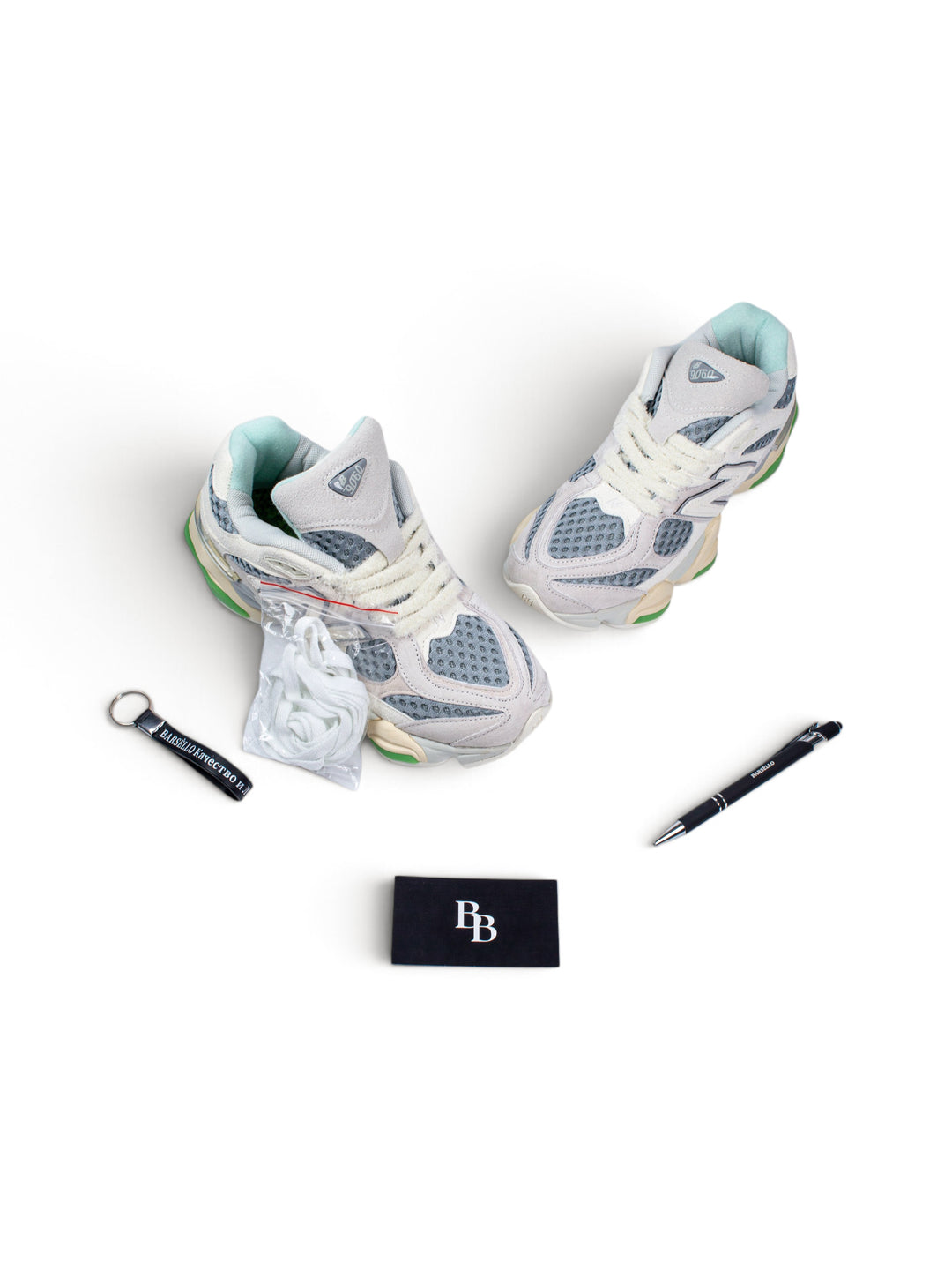 NB Collaboration Light / Green Snakers