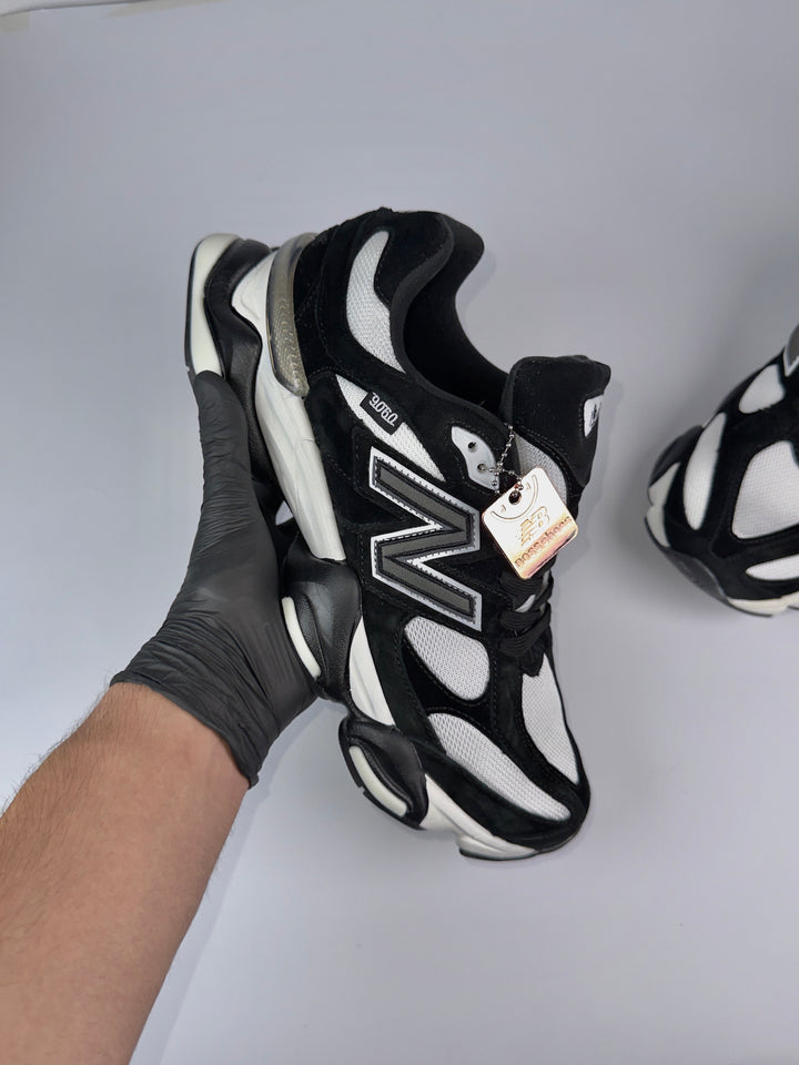 NB Colab Black/White Velour