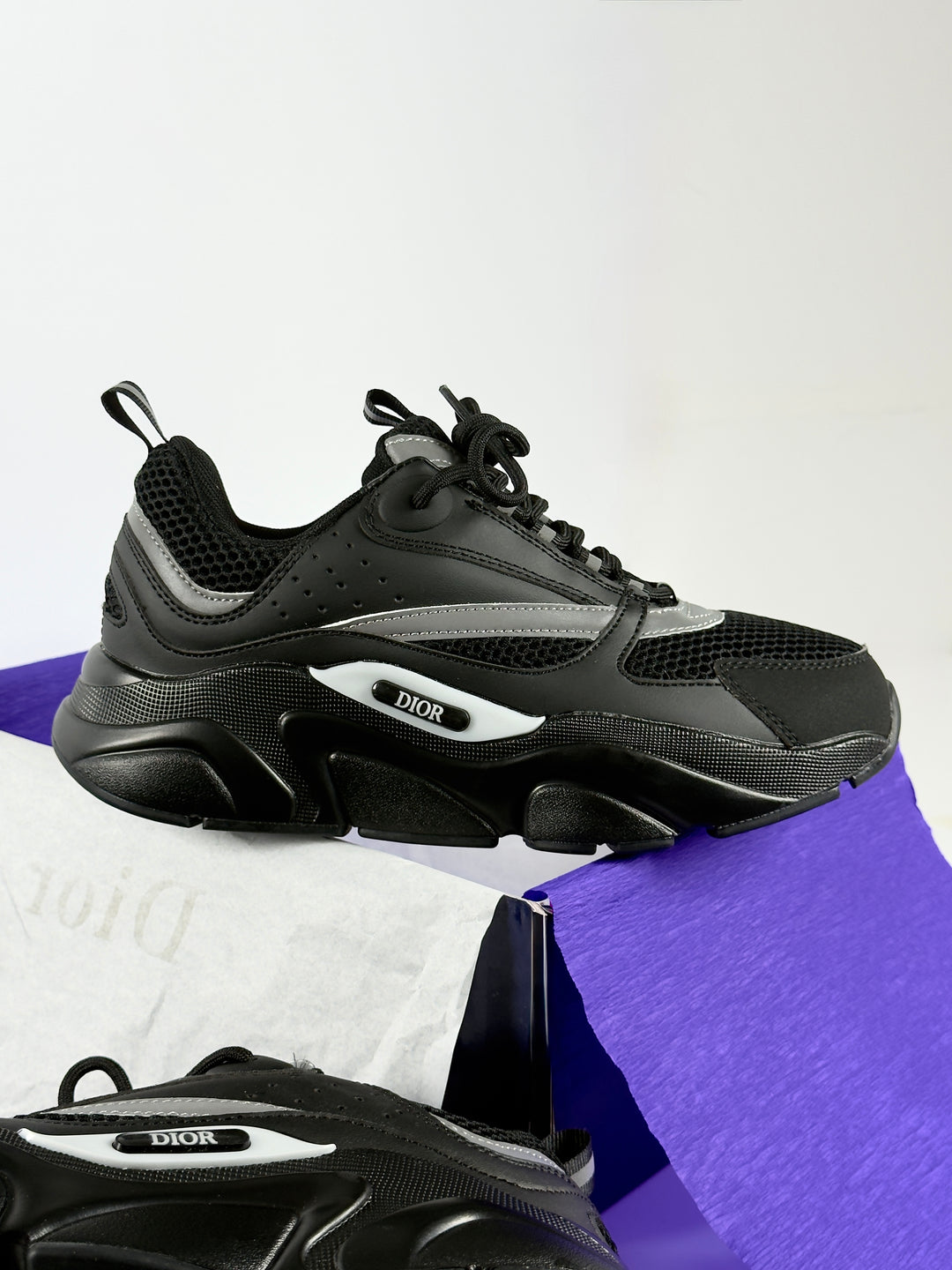 CD B22 Triple Black (Reflective)