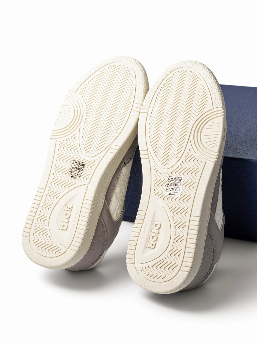 CD B27 Low-Top Cream Grained Calfskin Sneakers