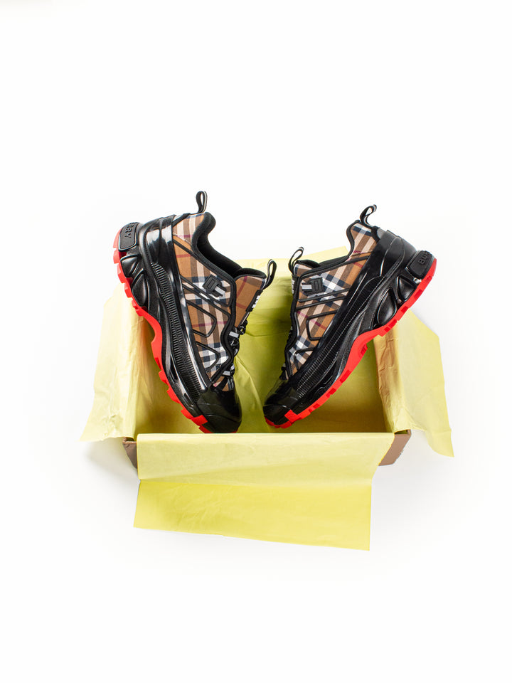 BBRY Sneakers / Red Bottom