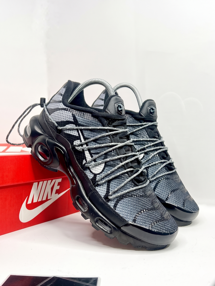 Nike Air Max Plus TN "Utility Black Grey"